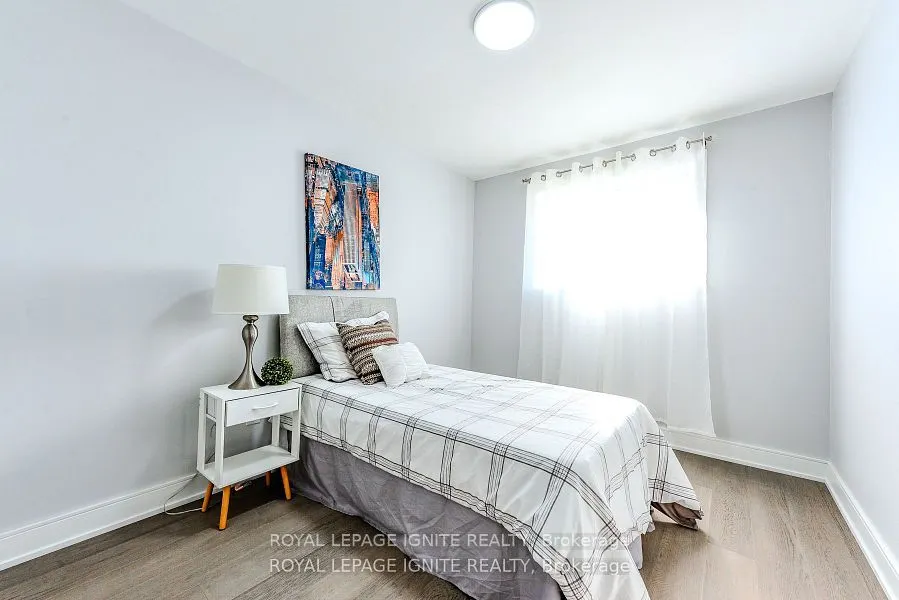 4 Drayton Crescent
