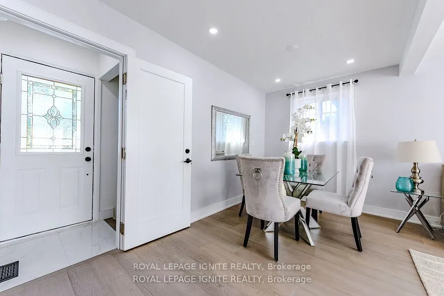 4 Drayton Crescent