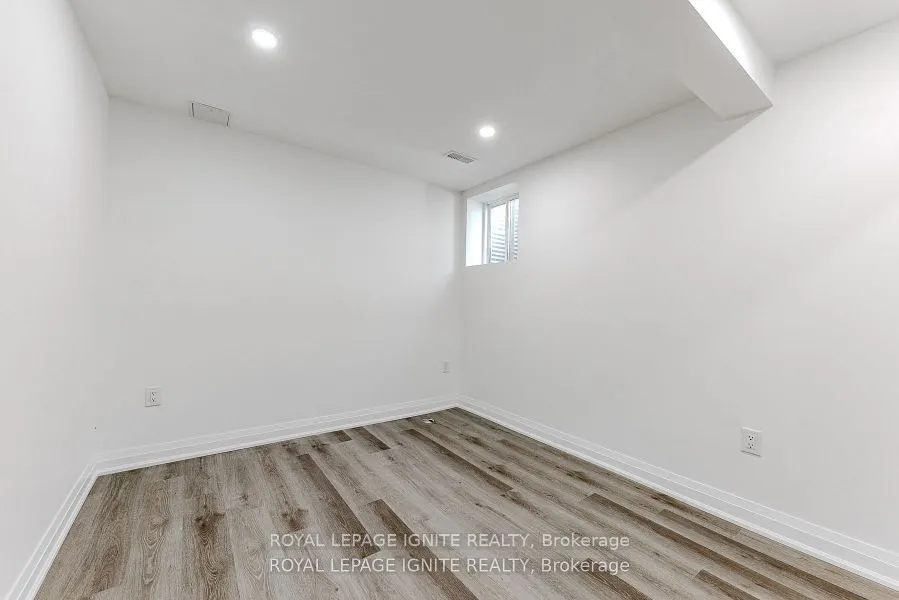 4 Drayton Crescent