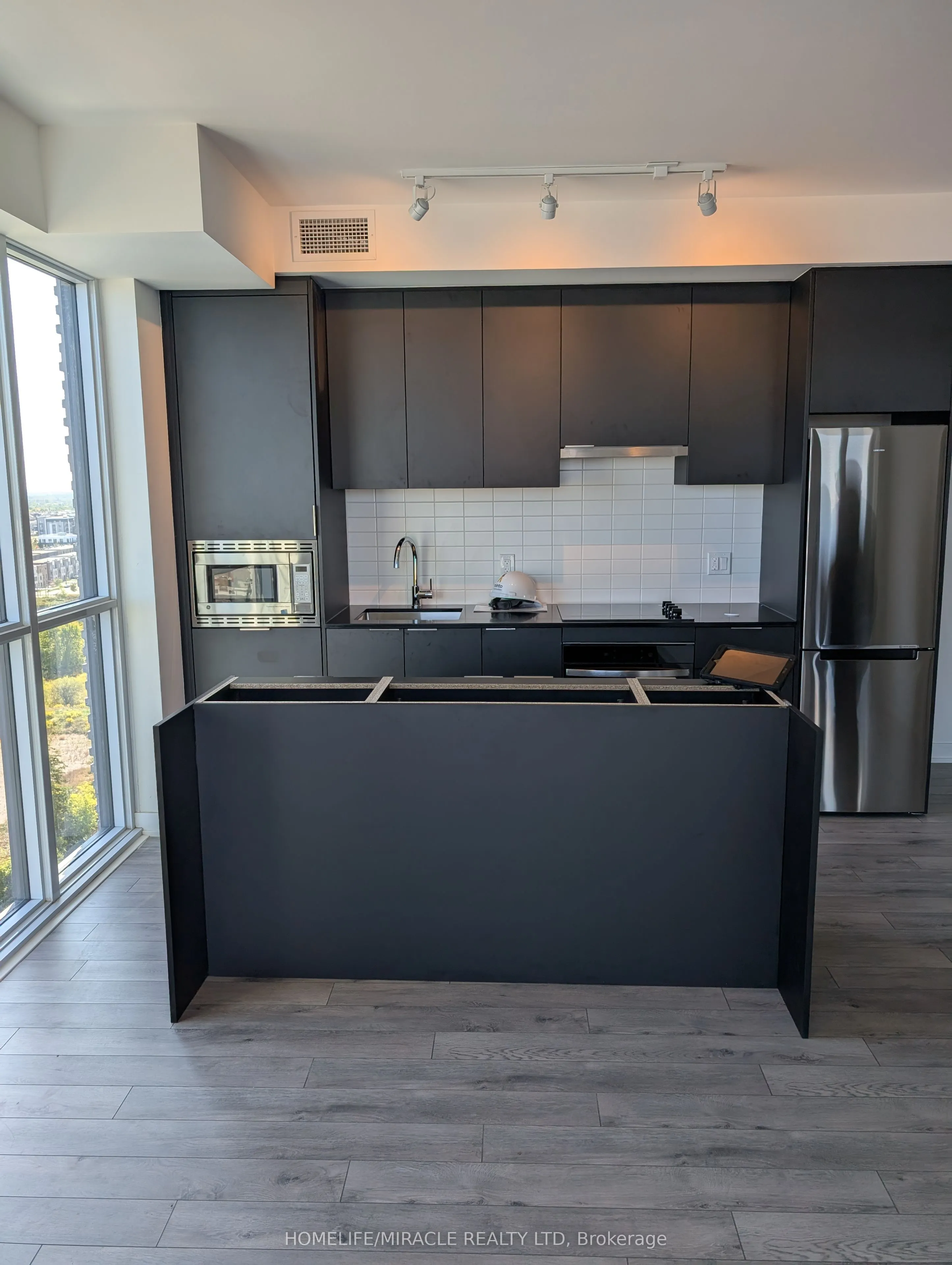 3079 Trafalgar Road, #1609