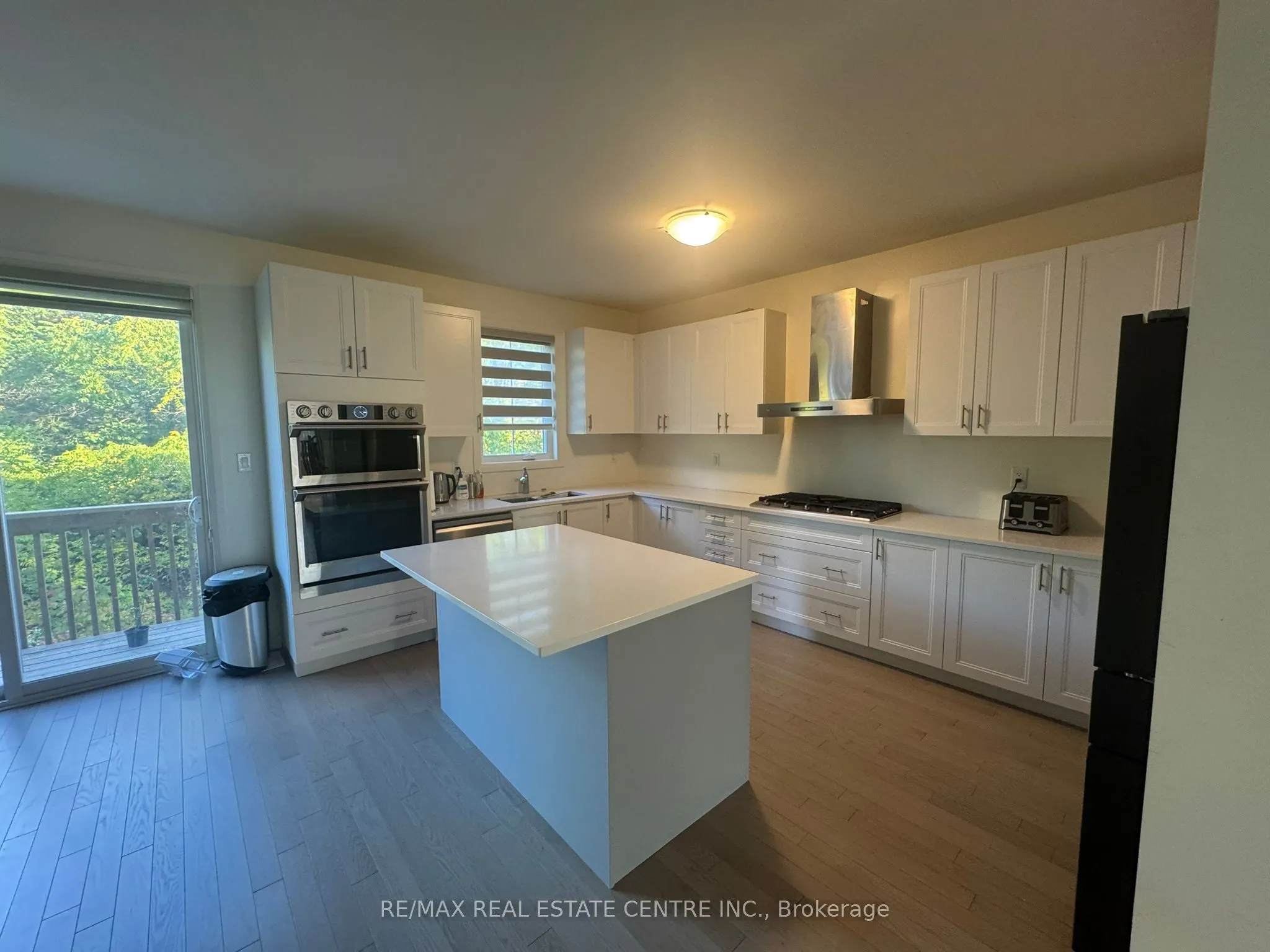 8 UNWIND Crescent, #(Upper Level)
