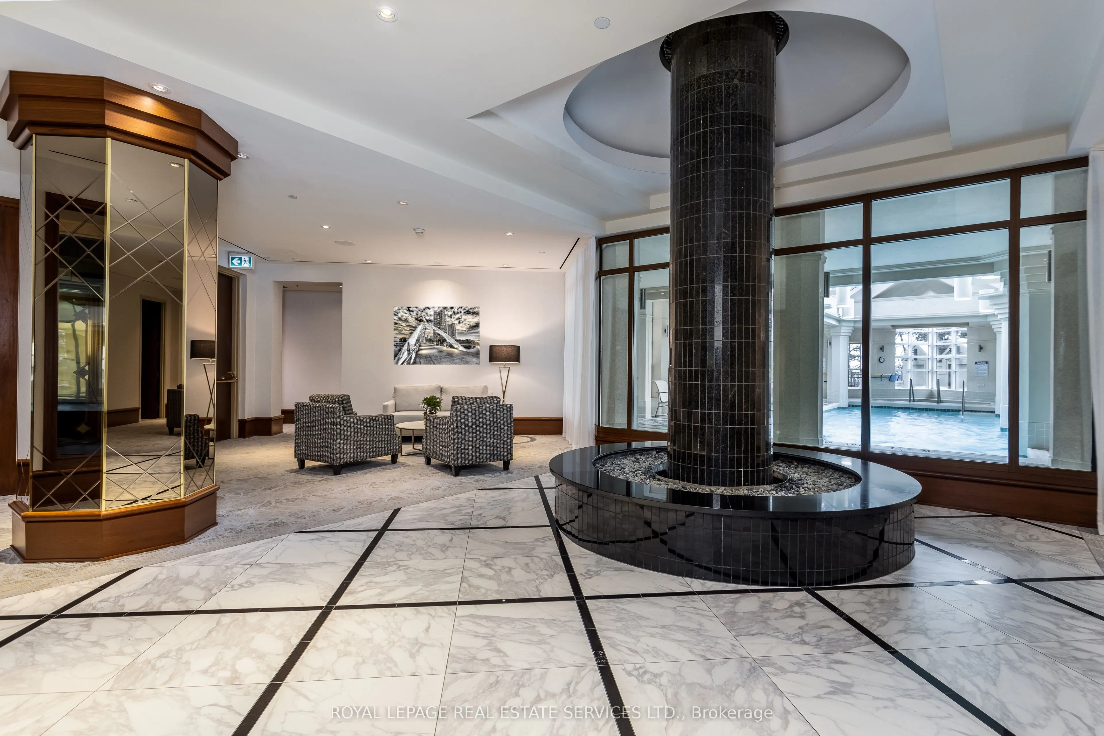 1 Palace Pier Court, #1203