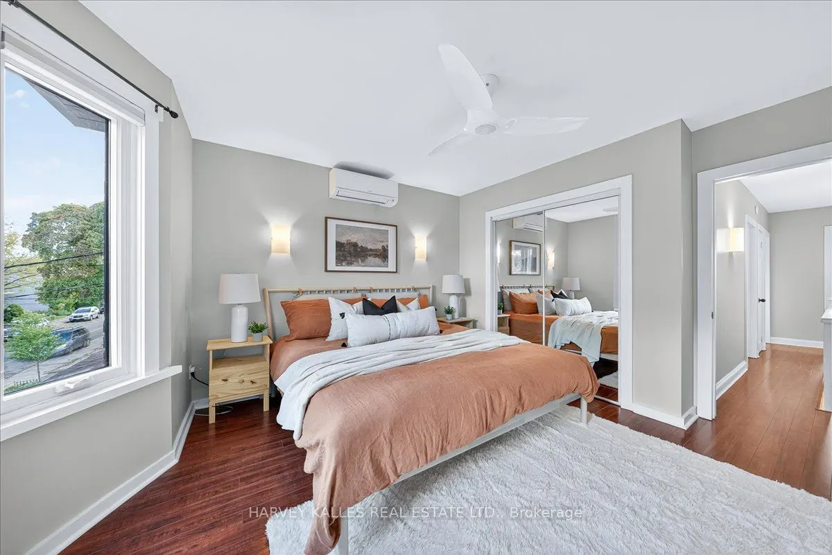 338 Bartlett Avenue N