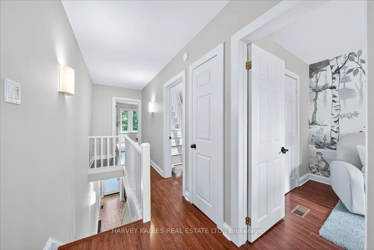 338 Bartlett Avenue N