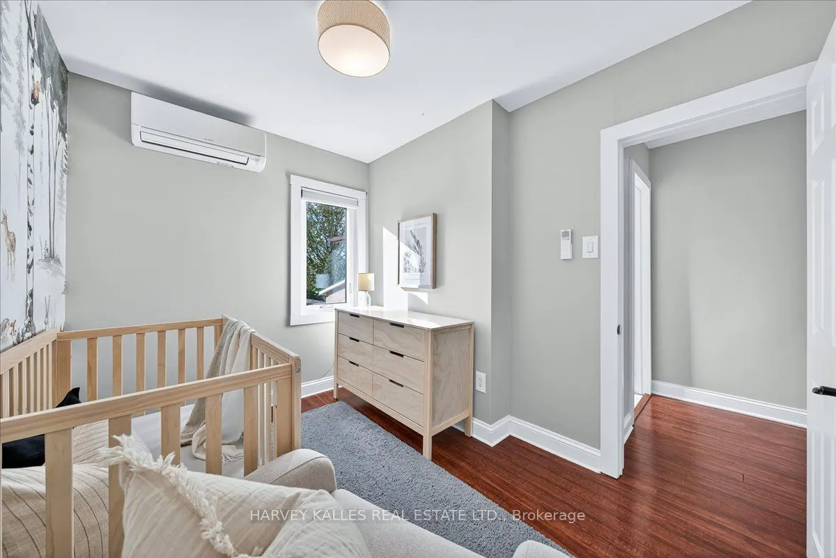 338 Bartlett Avenue N