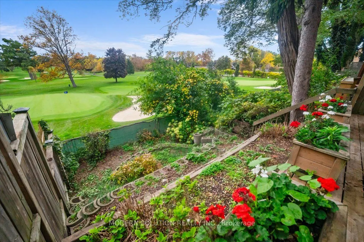 1464 Credit Woodlands Court