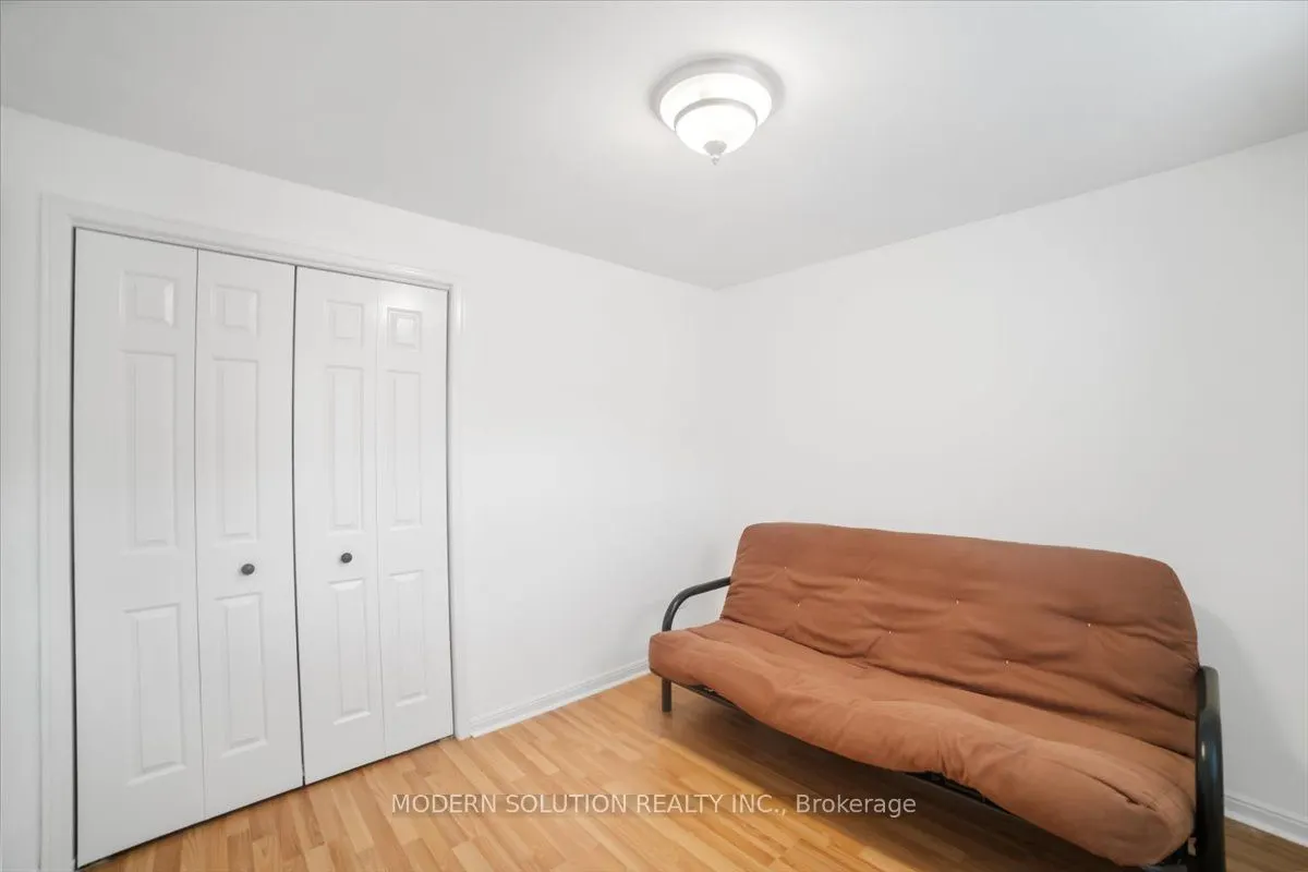 1464 Credit Woodlands Court