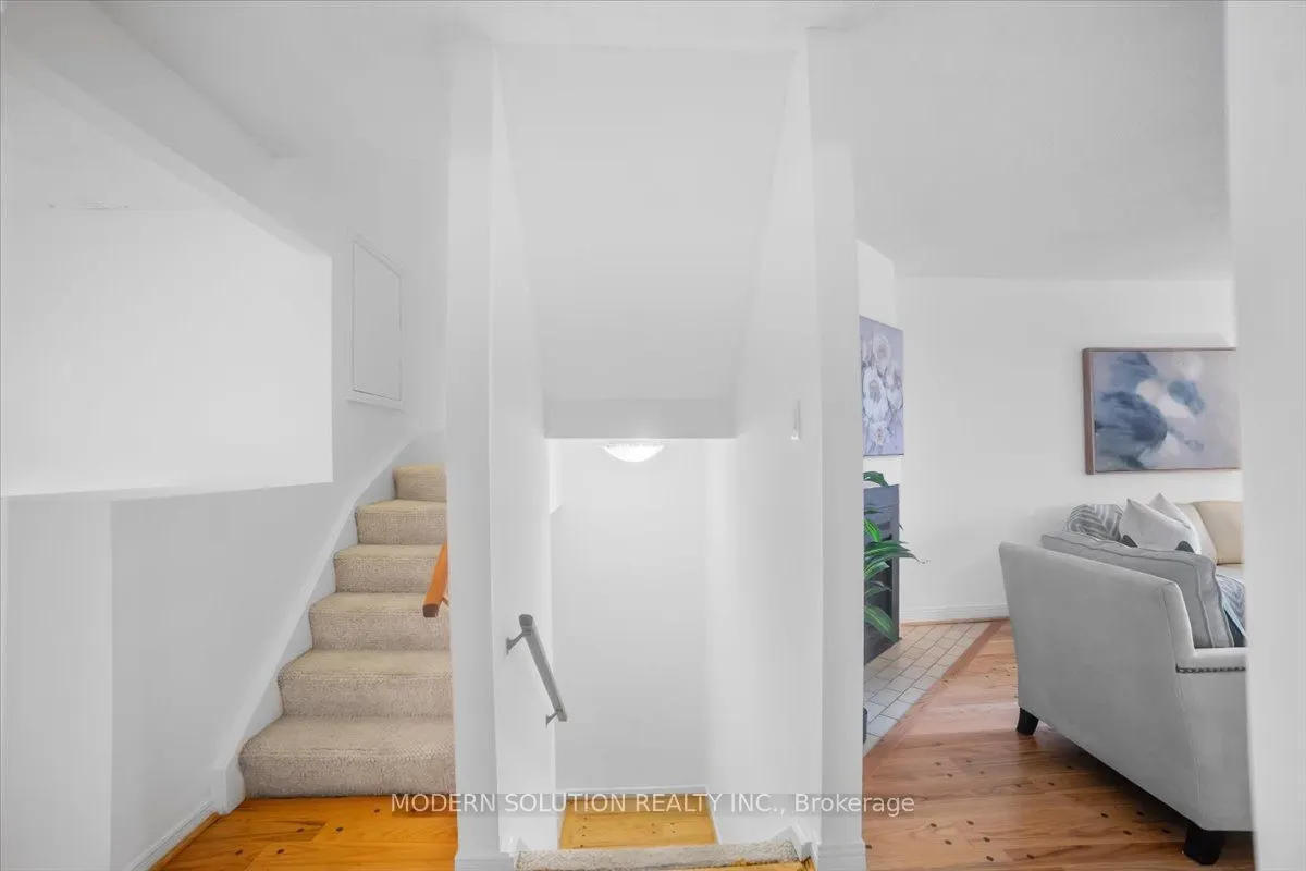 1464 Credit Woodlands Court