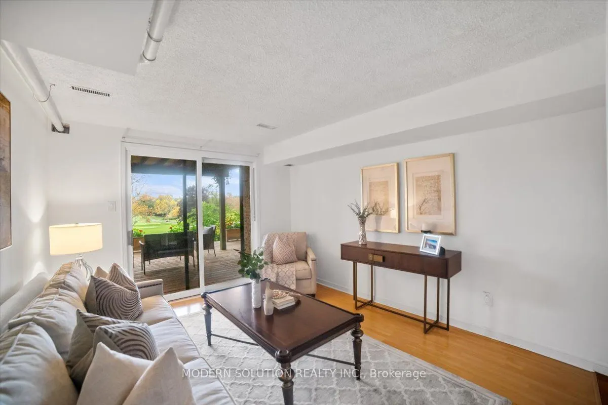 1464 Credit Woodlands Court