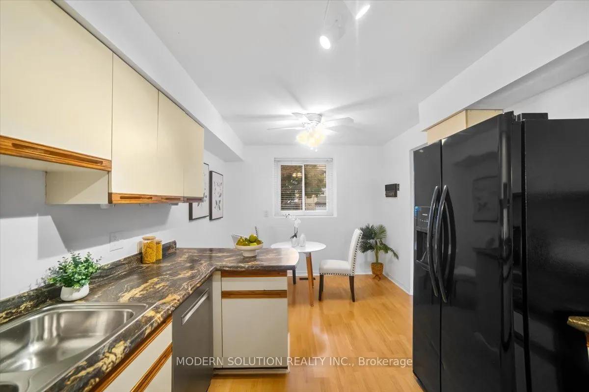 1464 Credit Woodlands Court