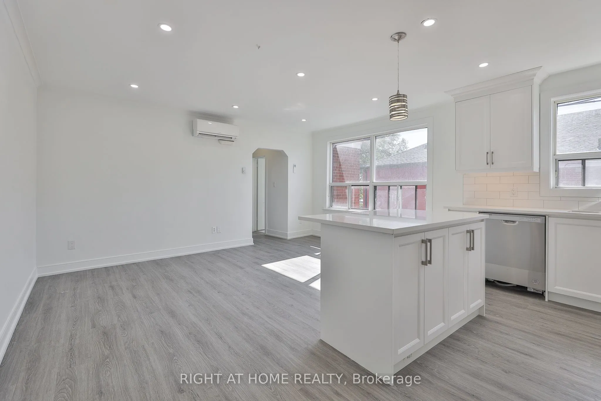 2841 Keele Street, #7