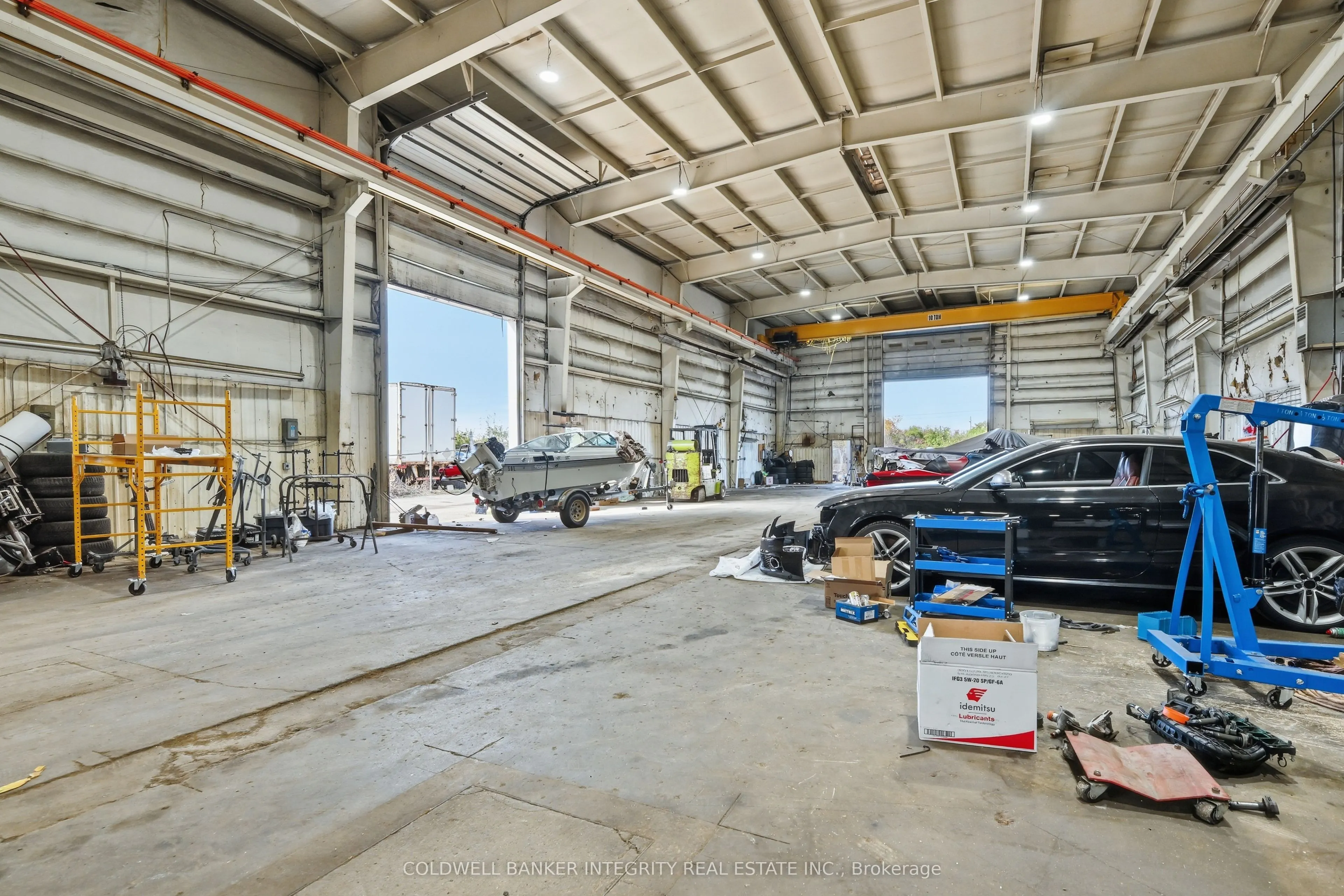 1135 Speers Road, #Building