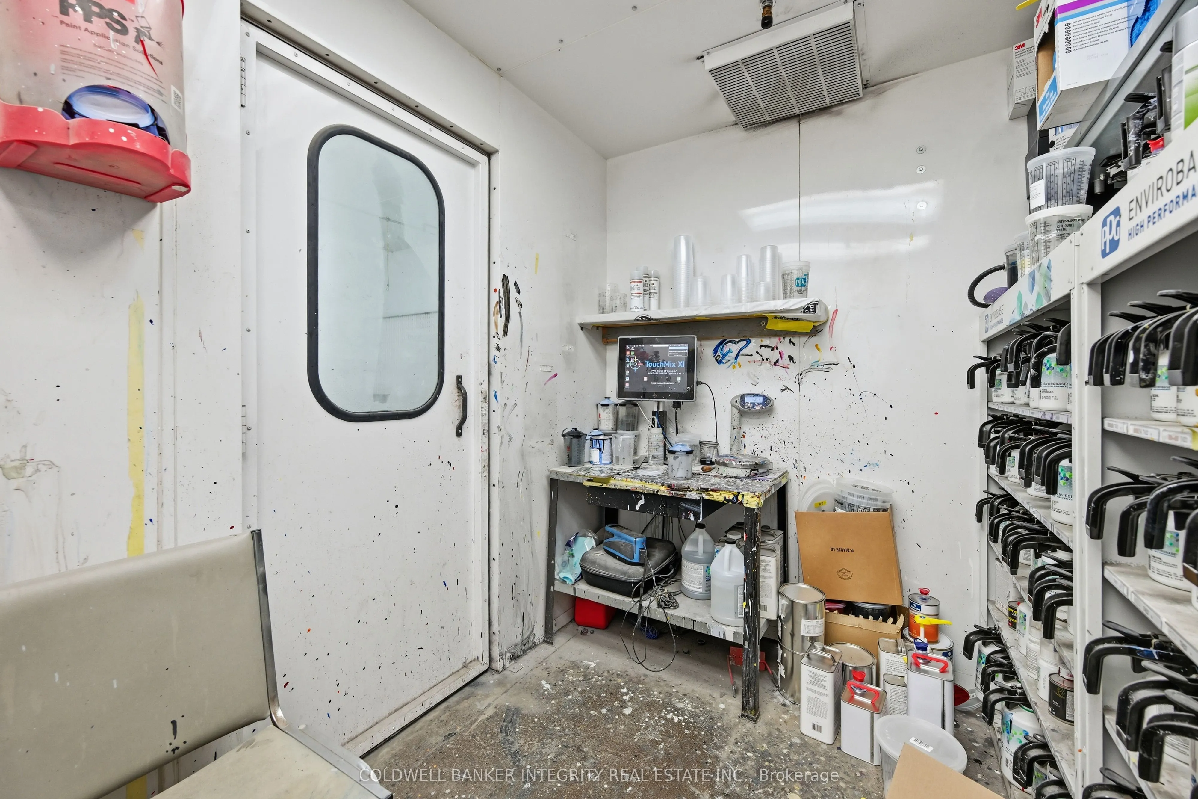 1135 Speers Road, #Building