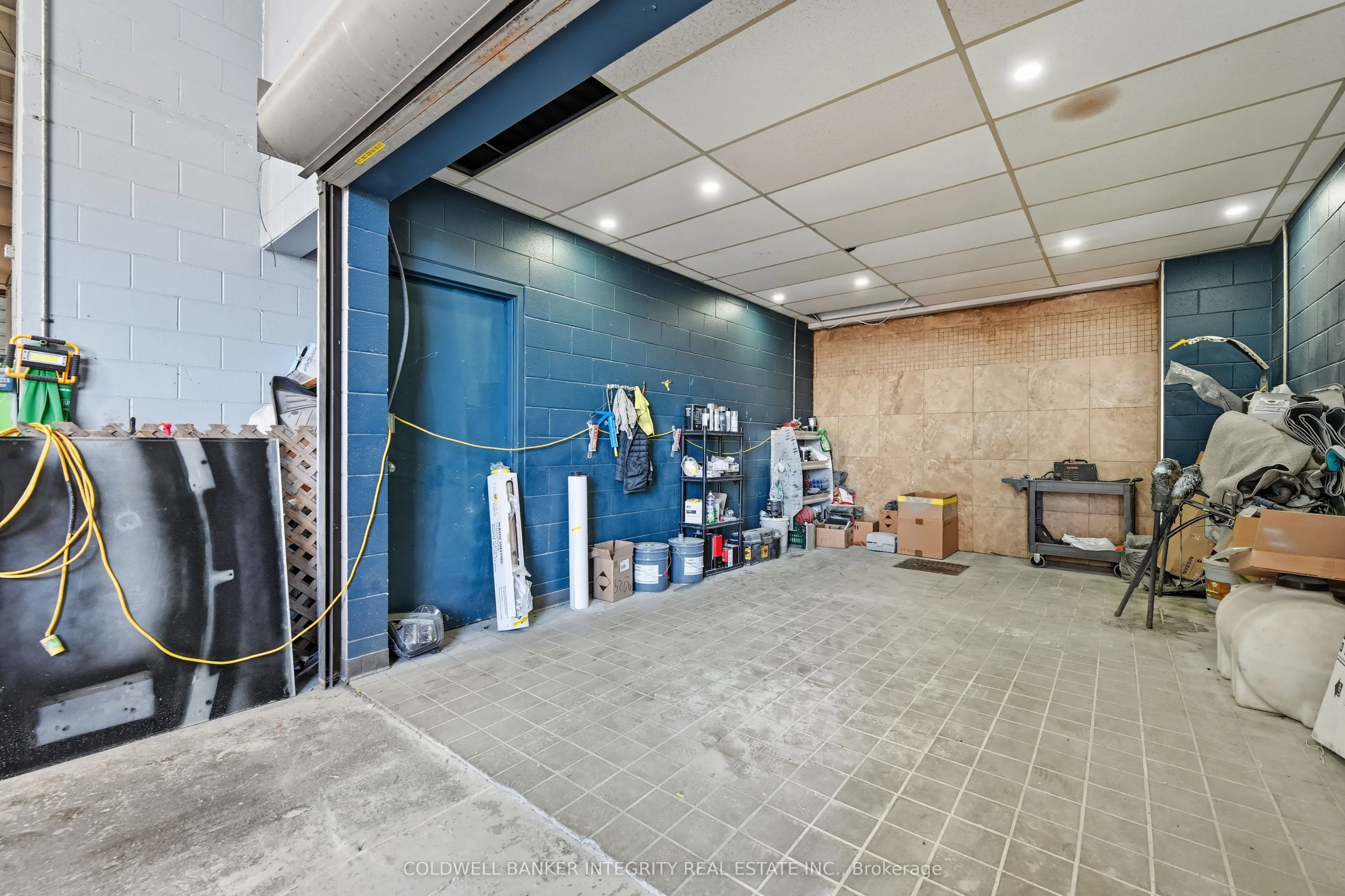 1135 Speers Road, #Building