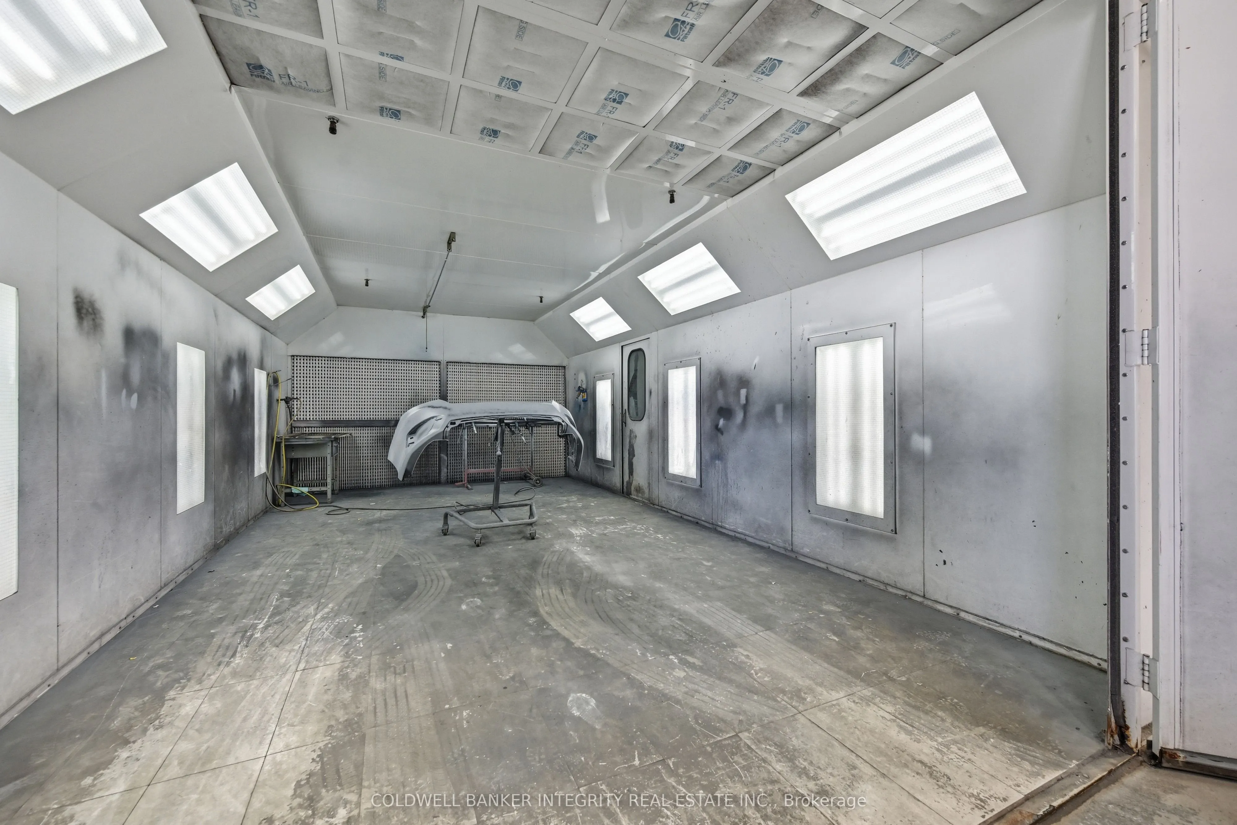 1135 Speers Road, #Building