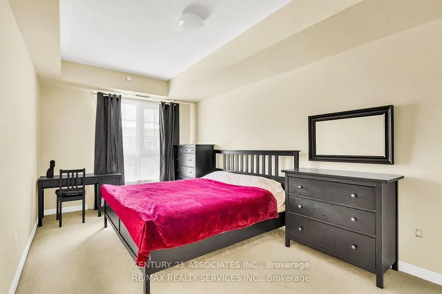 216 Oak Park Boulevard, #420