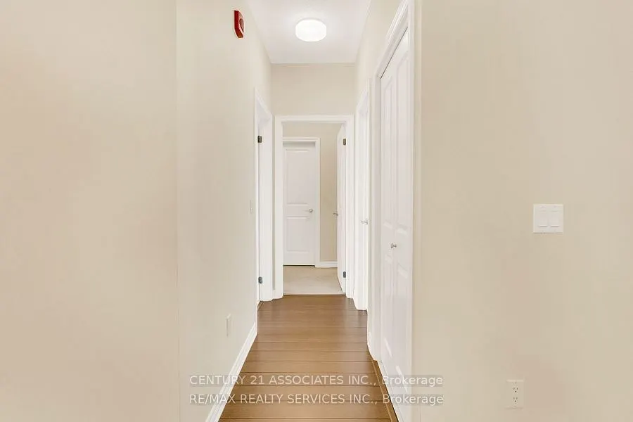 216 Oak Park Boulevard, #420