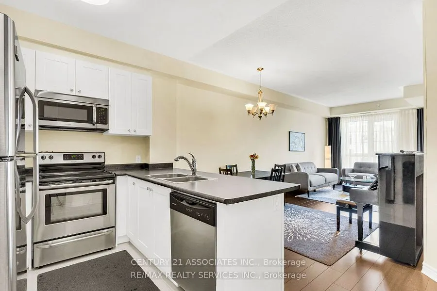 216 Oak Park Boulevard, #420