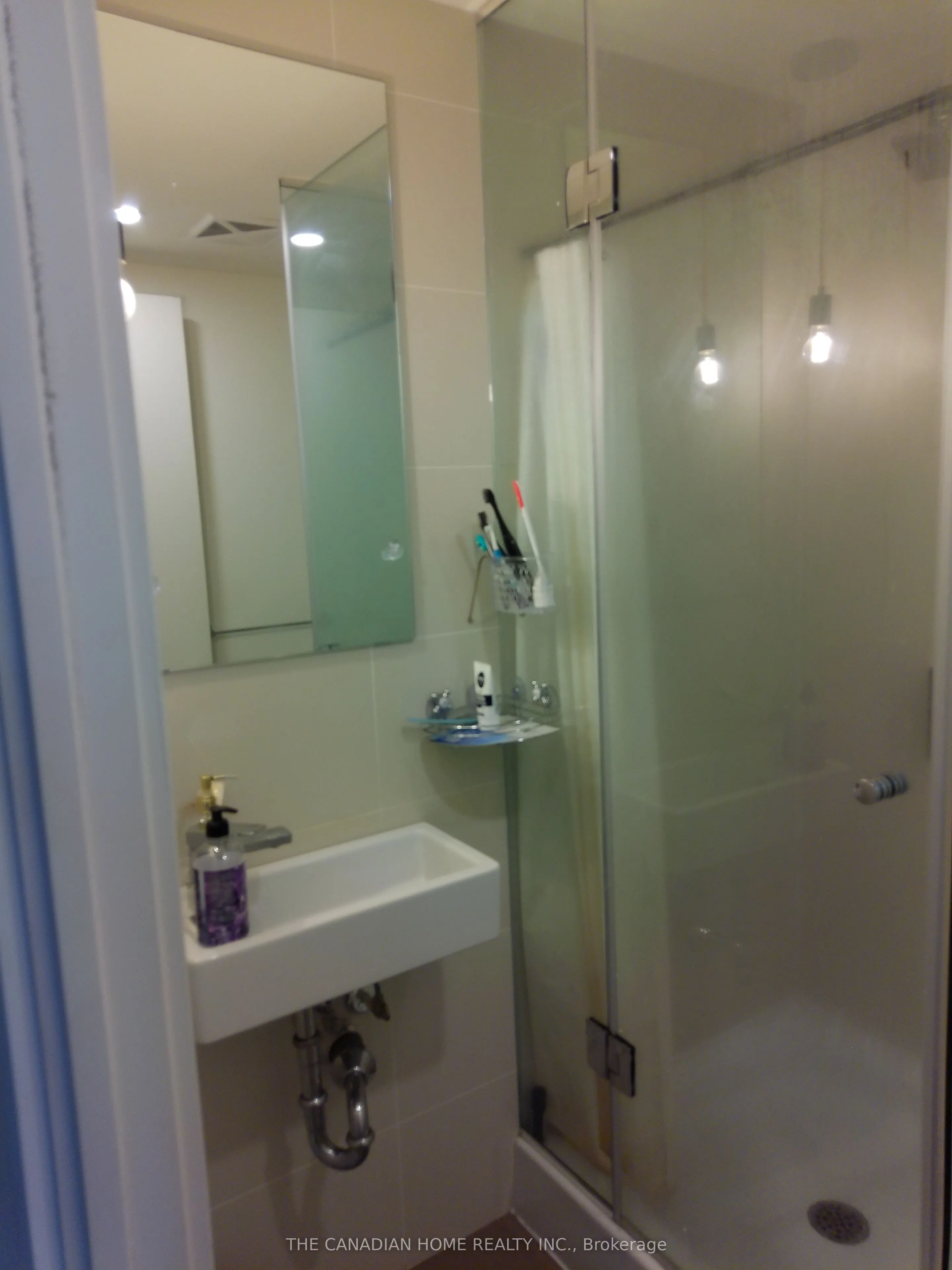 15 LYNCH Street, #1403