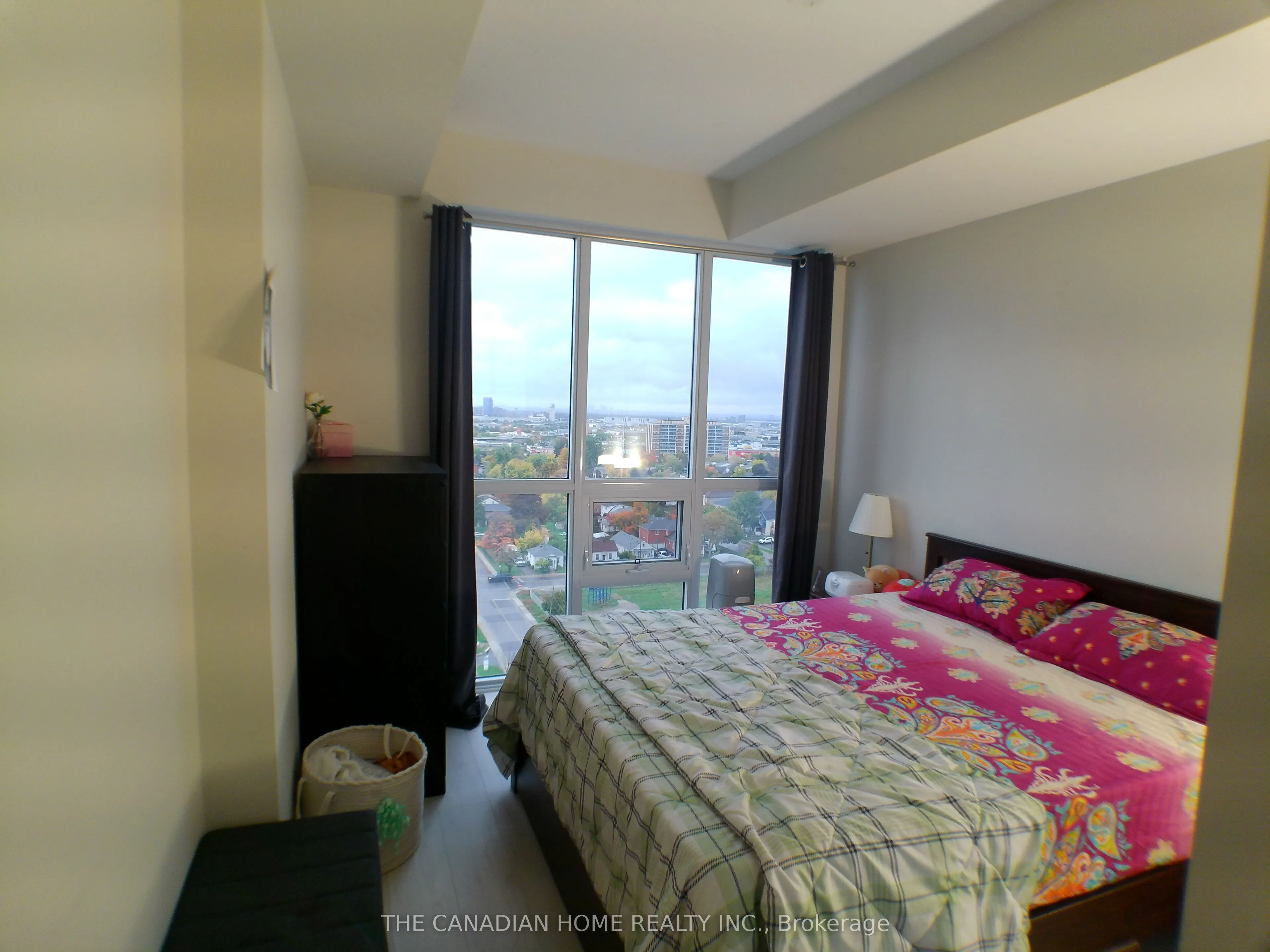 15 LYNCH Street, #1403