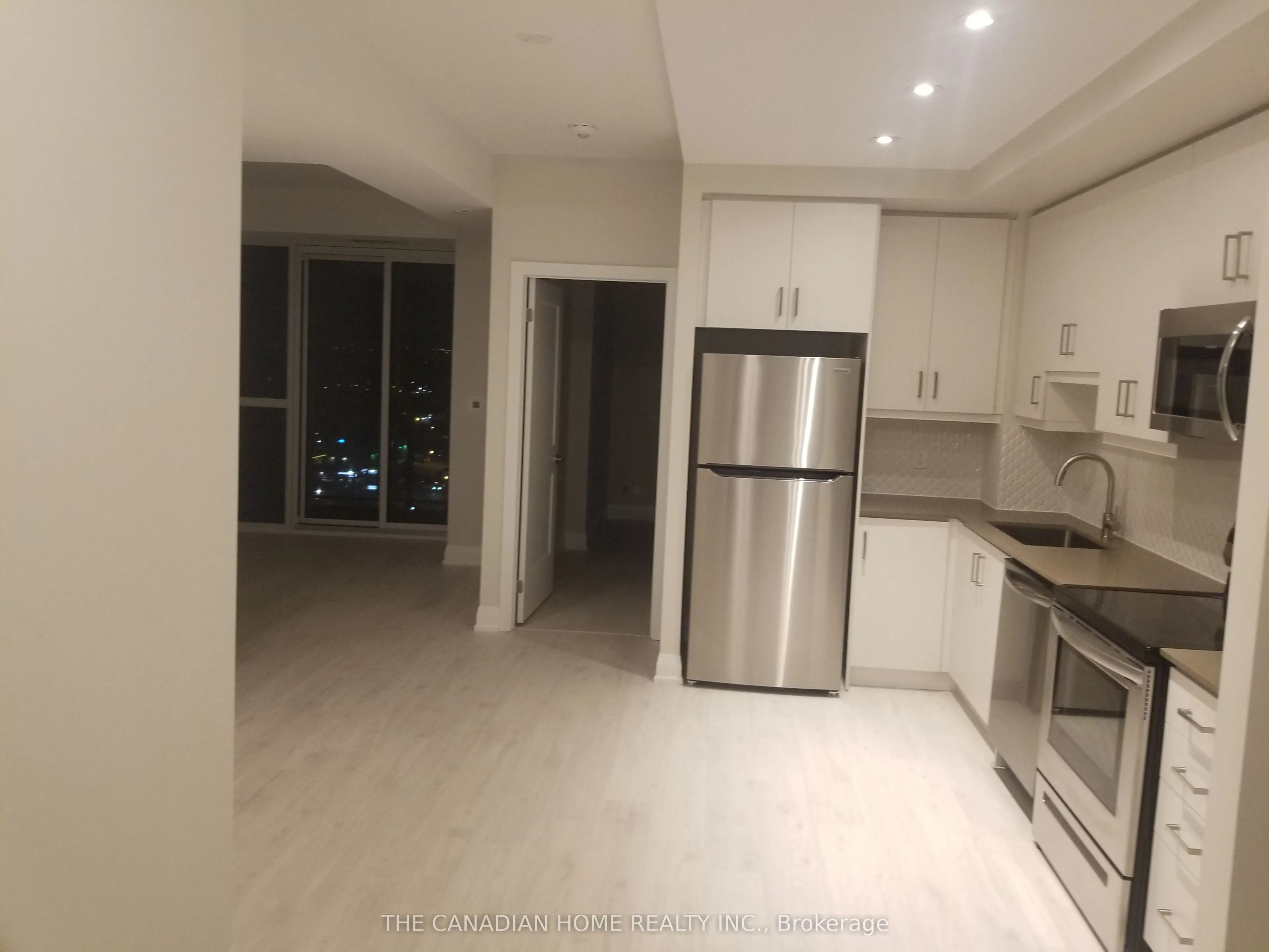 15 LYNCH Street, #1403