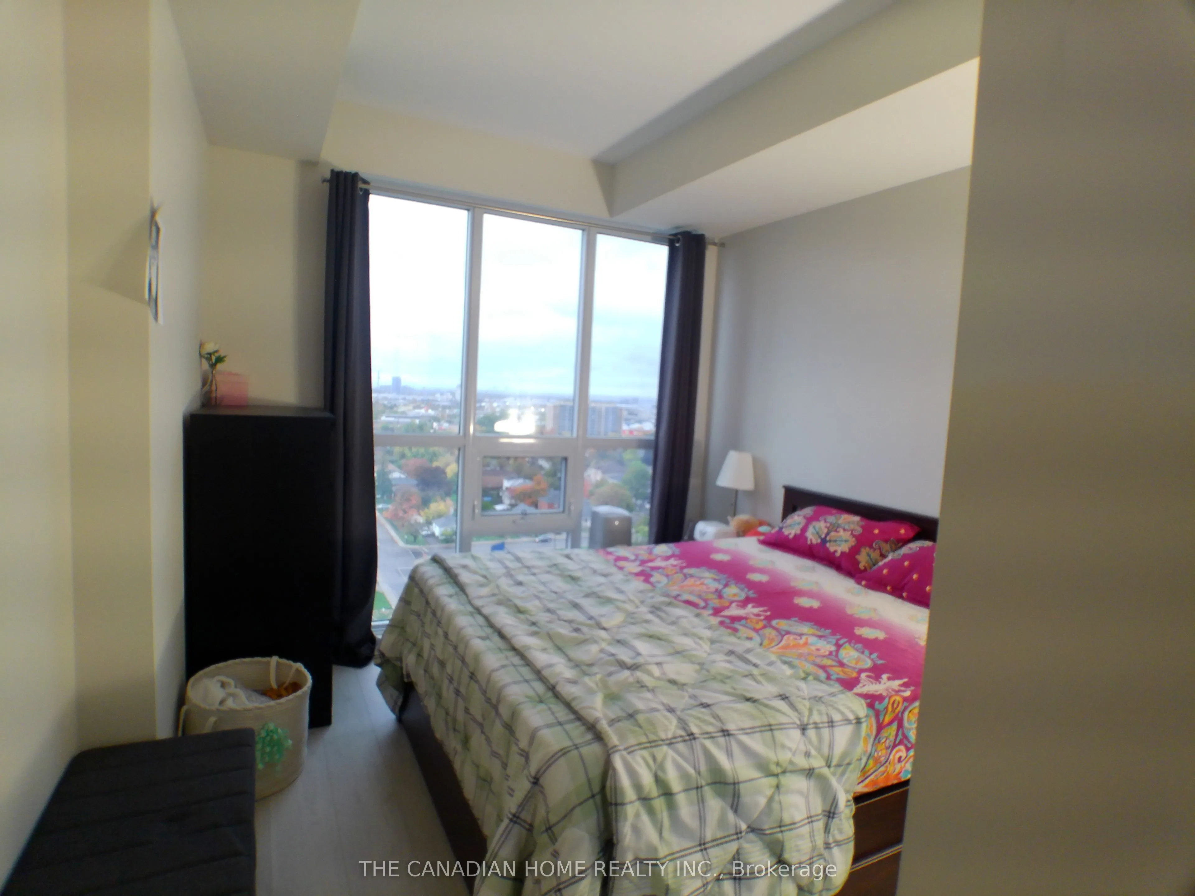 15 LYNCH Street, #1403