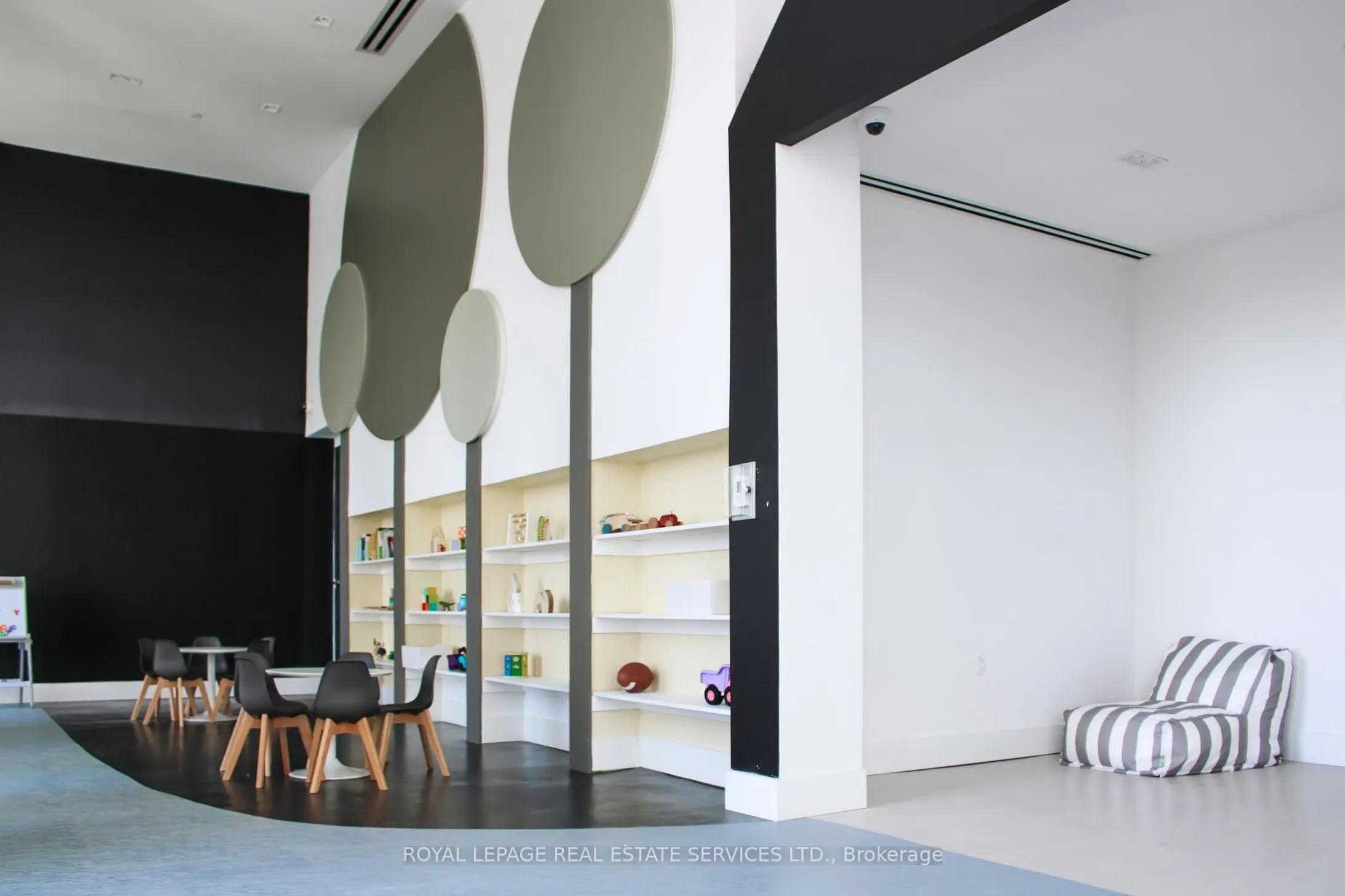 2489 Taunton Road, #1117