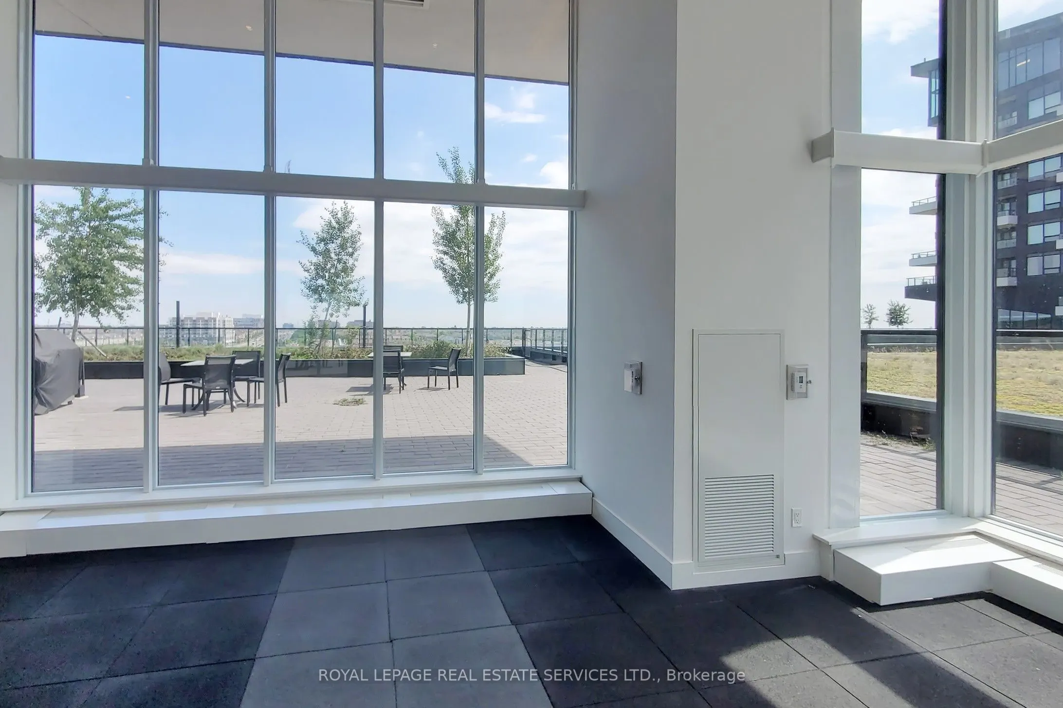 2489 Taunton Road, #1117