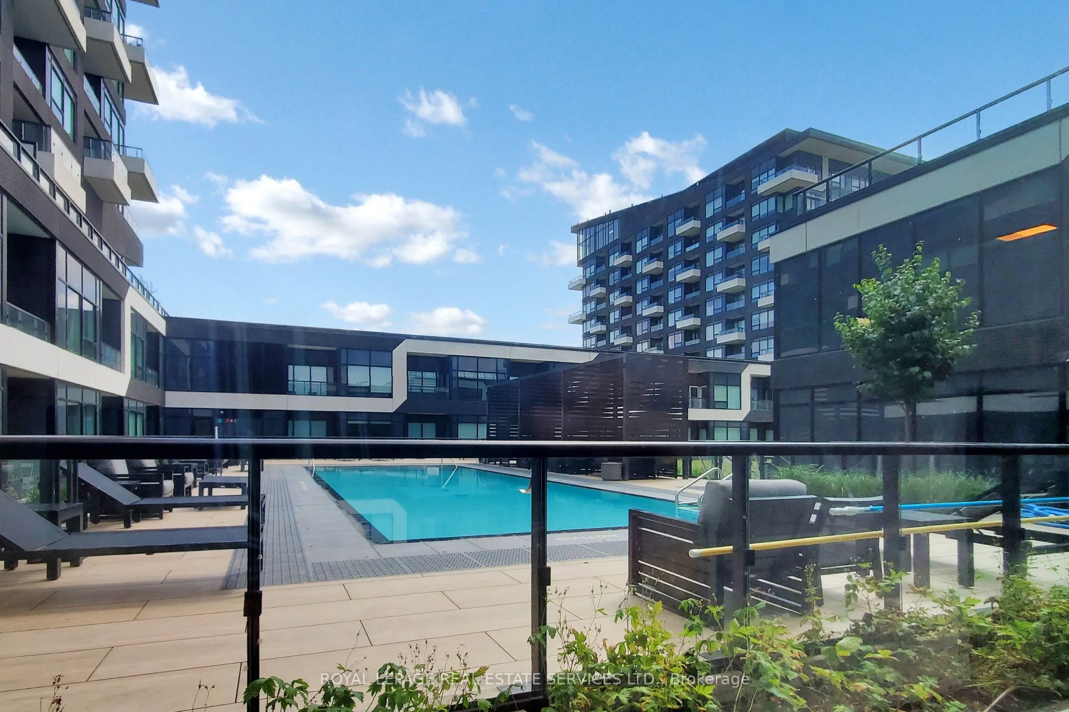 2489 Taunton Road, #1117