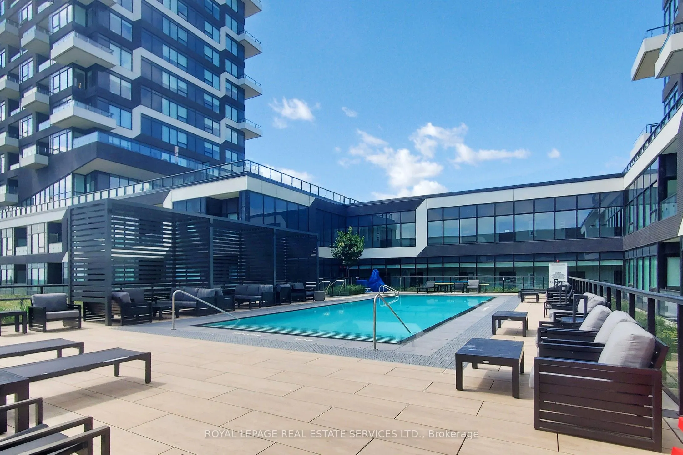 2489 Taunton Road, #1117