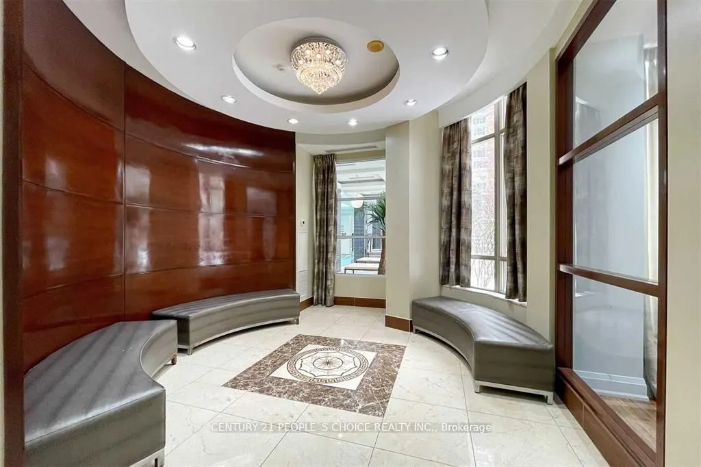 310 Burnhamthorpe Road W, #2312