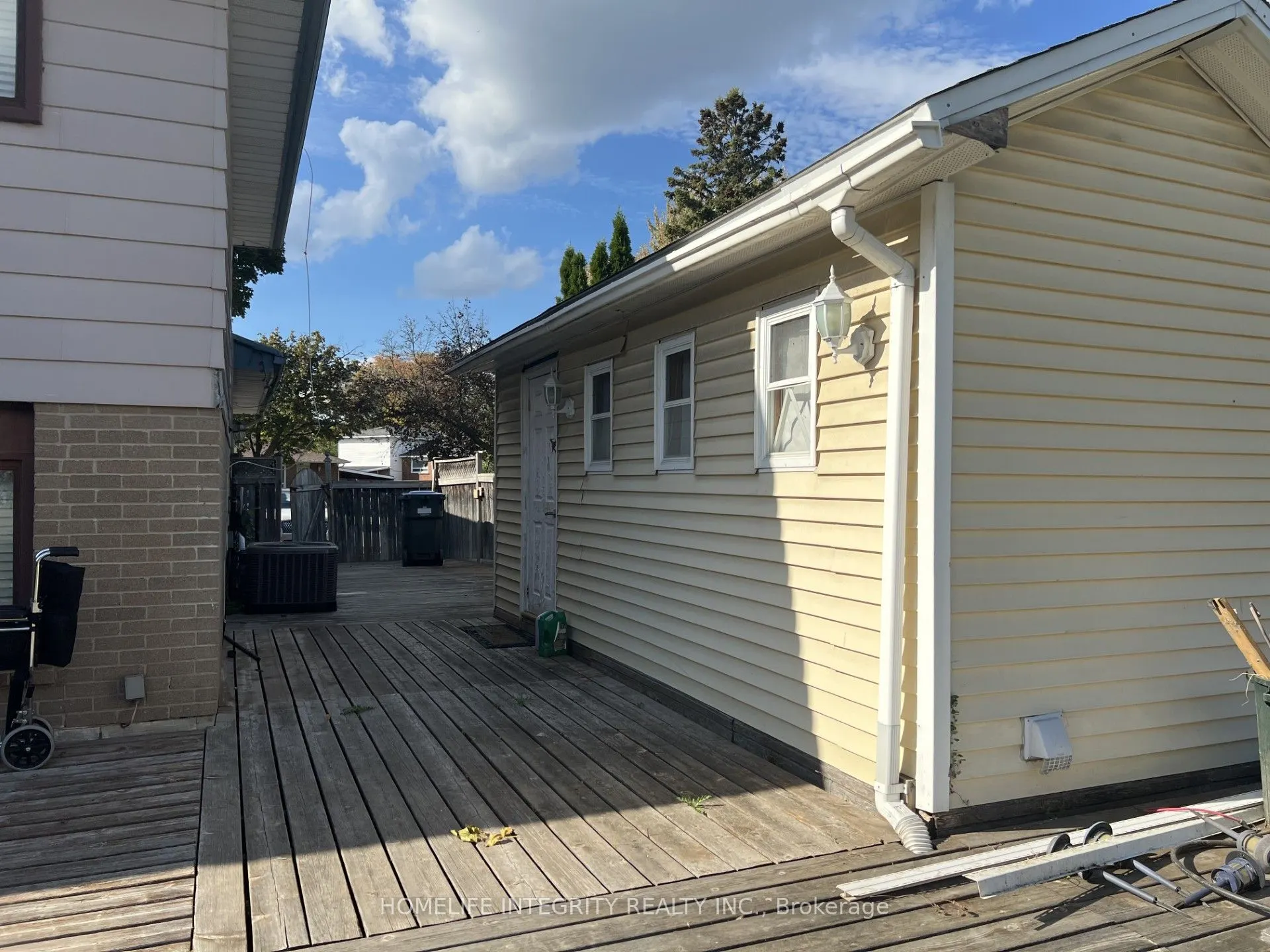 163 Archdekin Drive