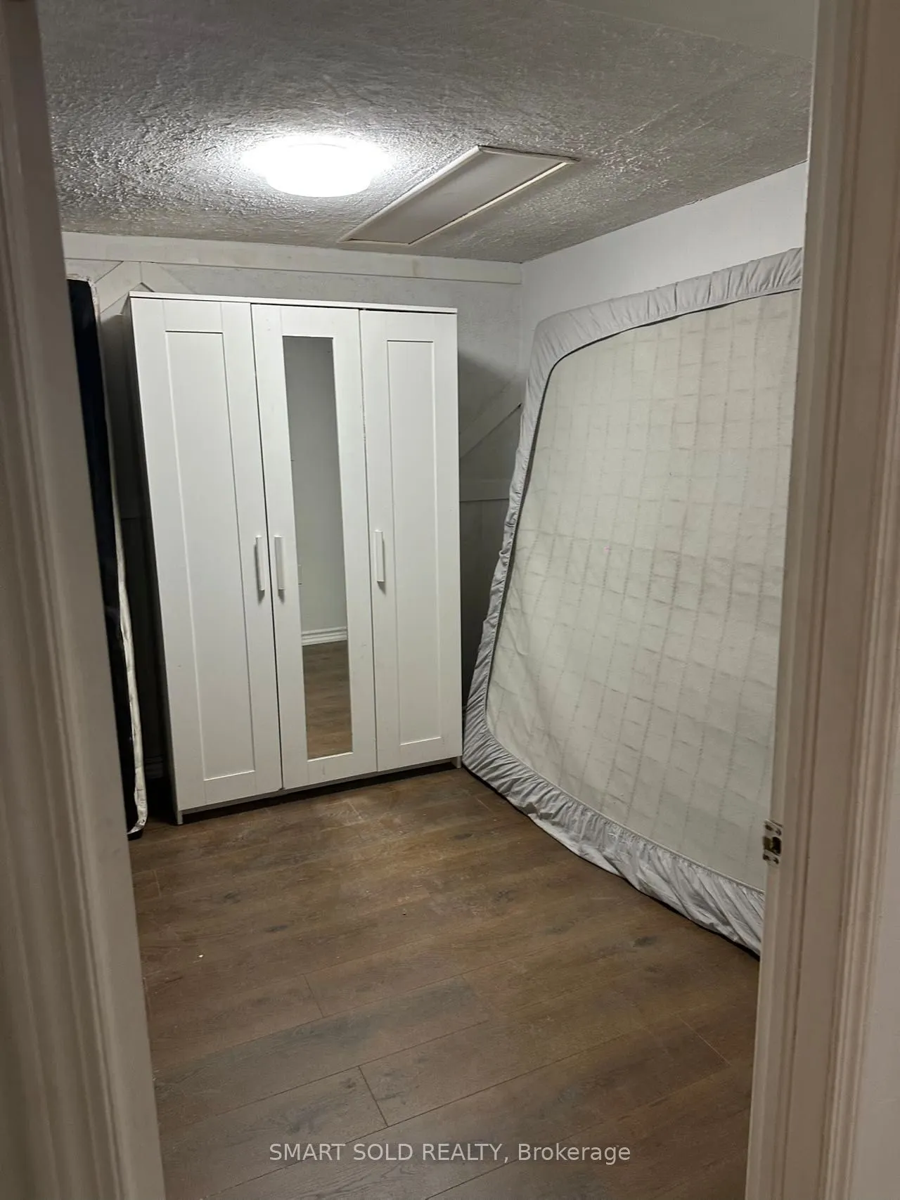 22 Hazelglen Court