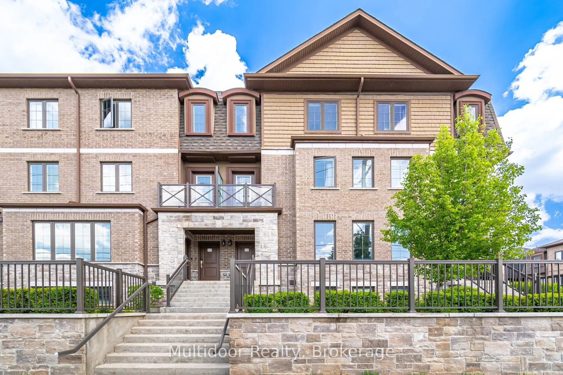 445 Ontario Street S, #52