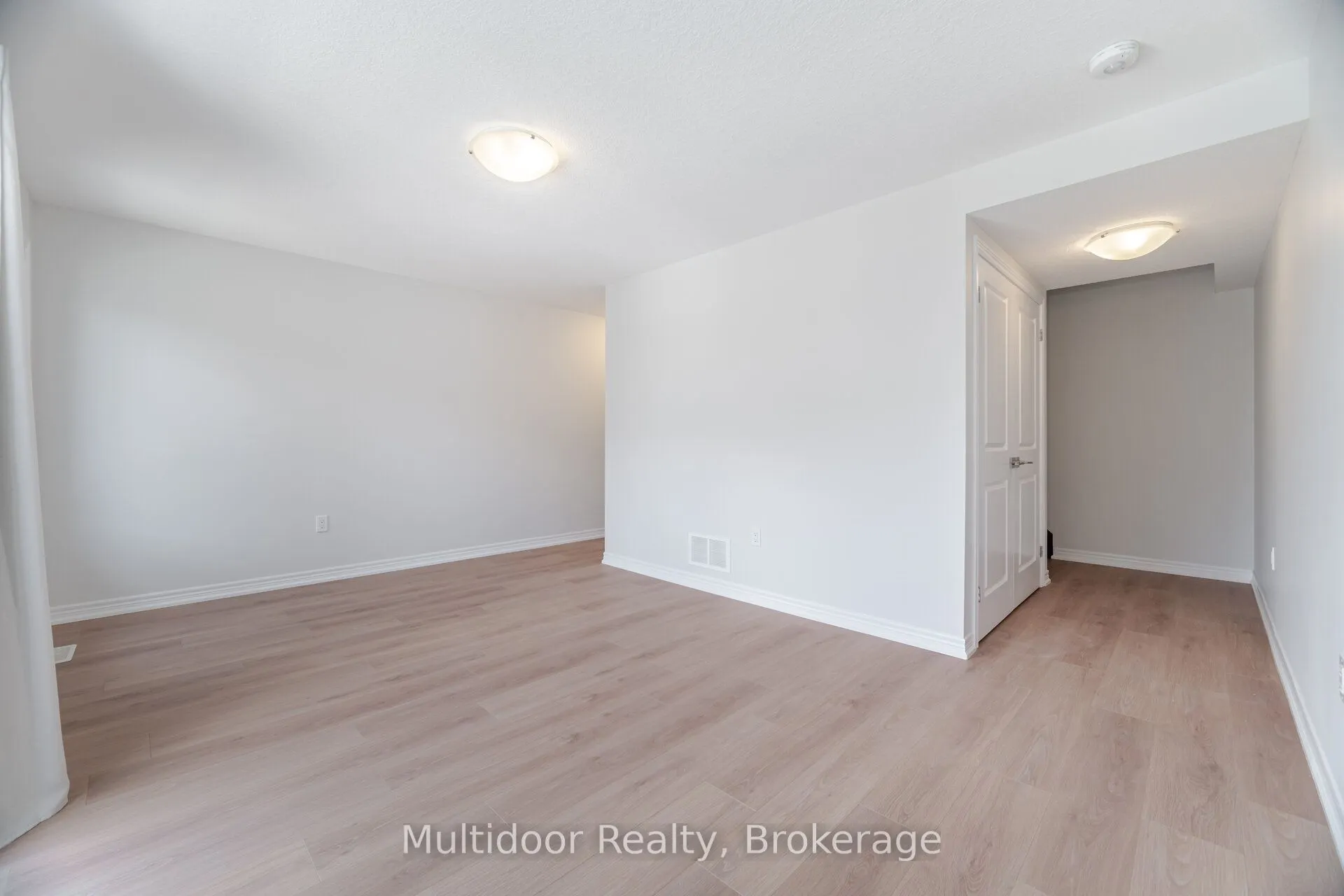 445 Ontario Street S, #52