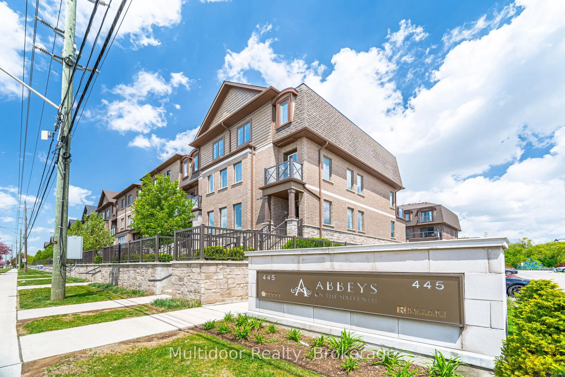 445 Ontario Street S, #52