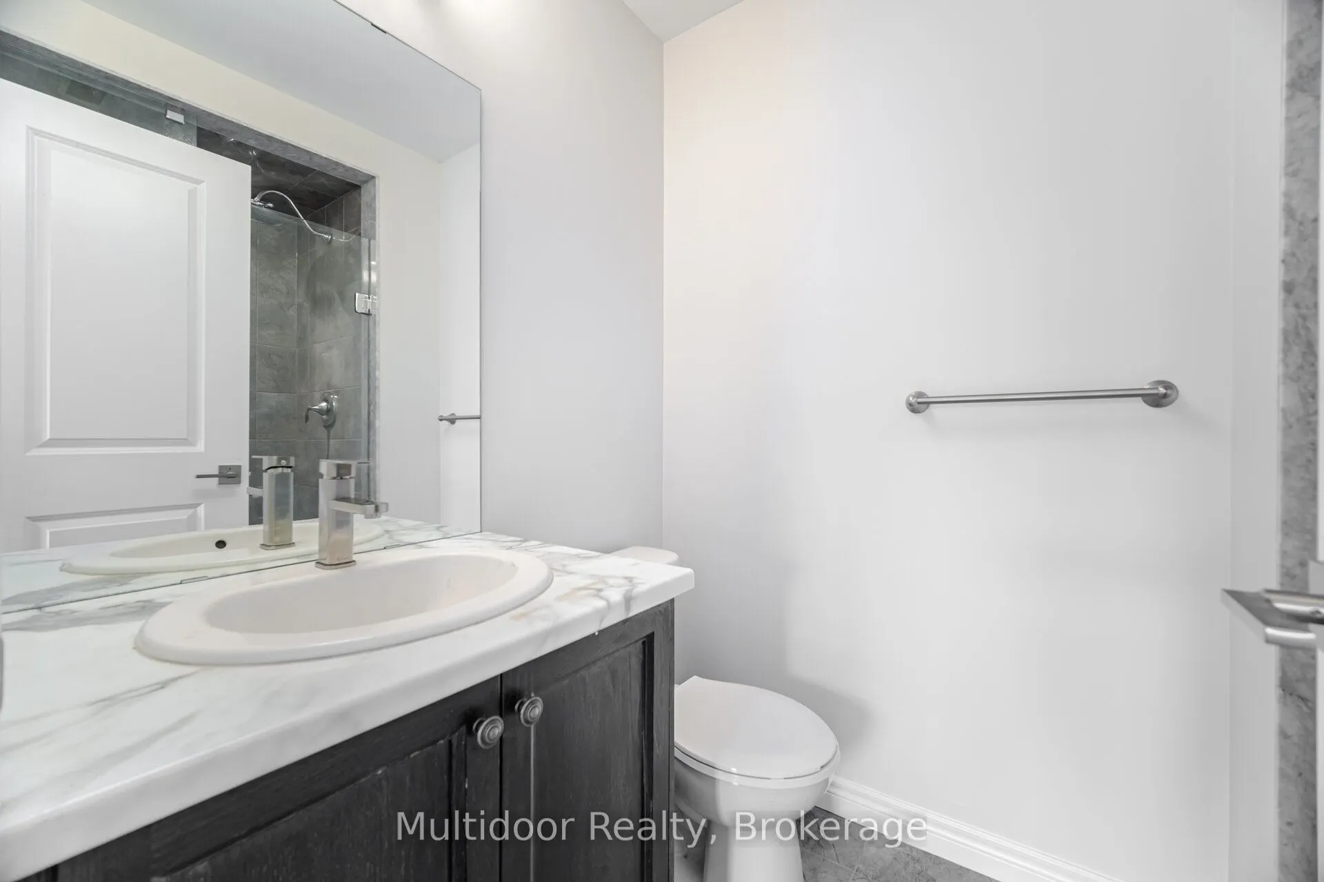 445 Ontario Street S, #52