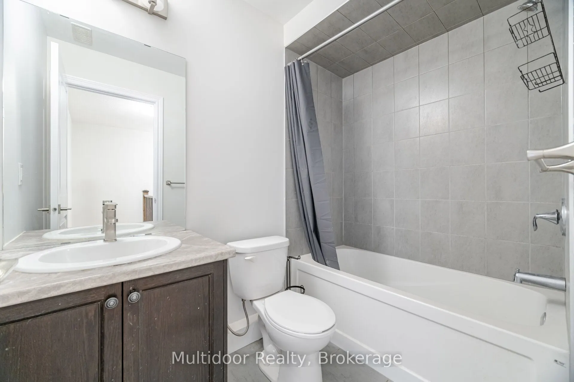 445 Ontario Street S, #52