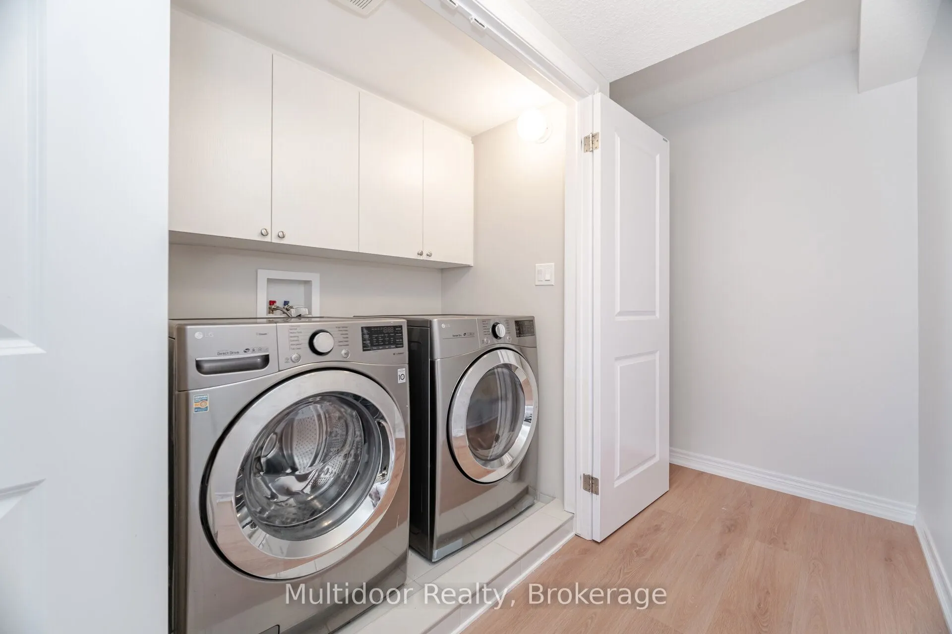 445 Ontario Street S, #52