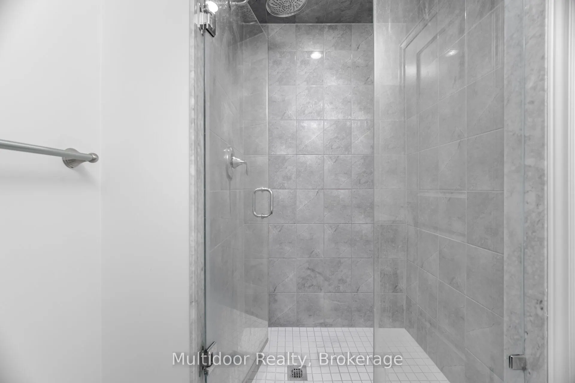 445 Ontario Street S, #52