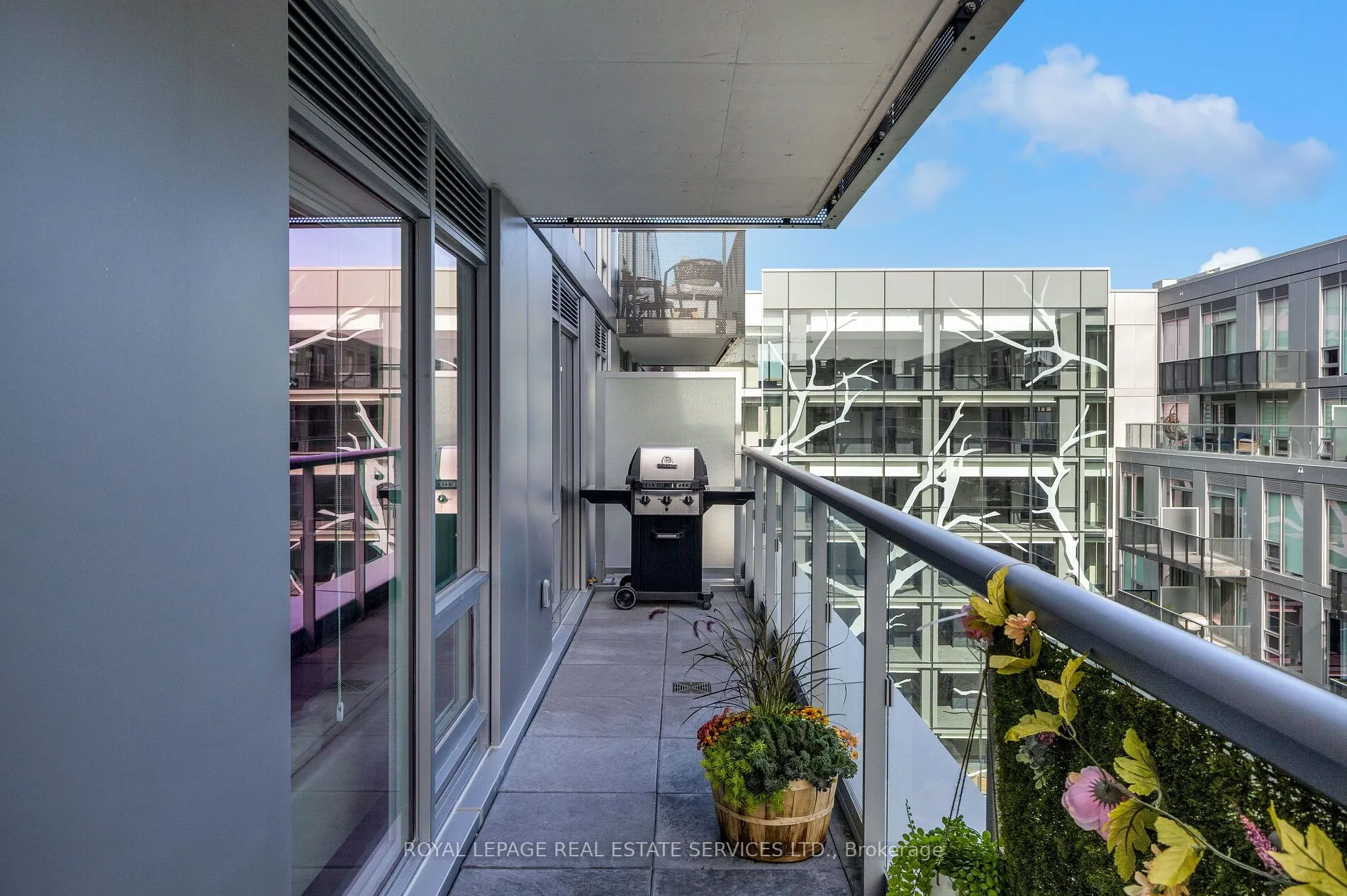 2450 Old Bronte Road, #720