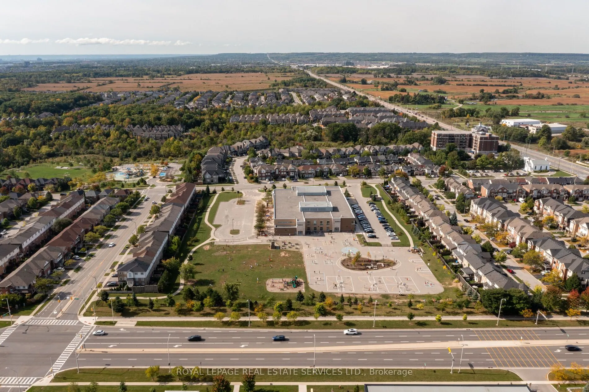 2450 Old Bronte Road, #720