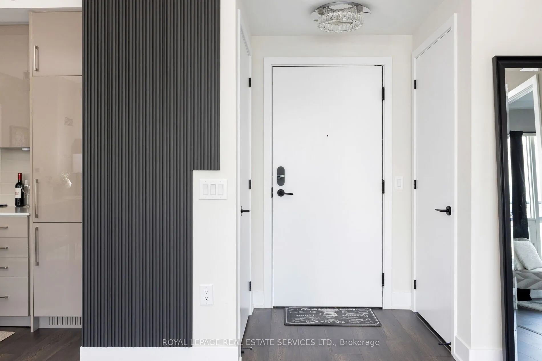 2450 Old Bronte Road, #720