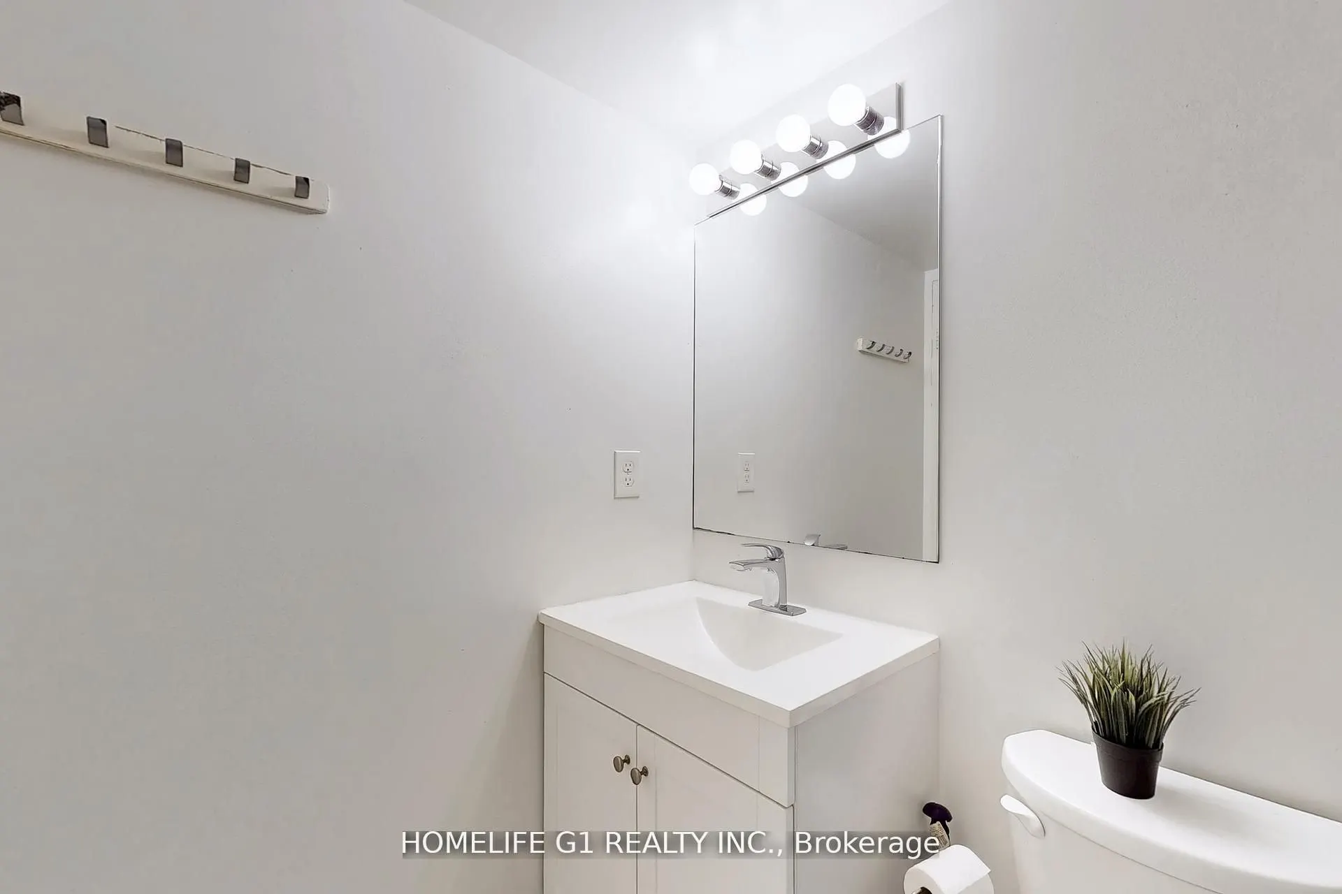 50 Kingsbridge Garden Circle, #1111