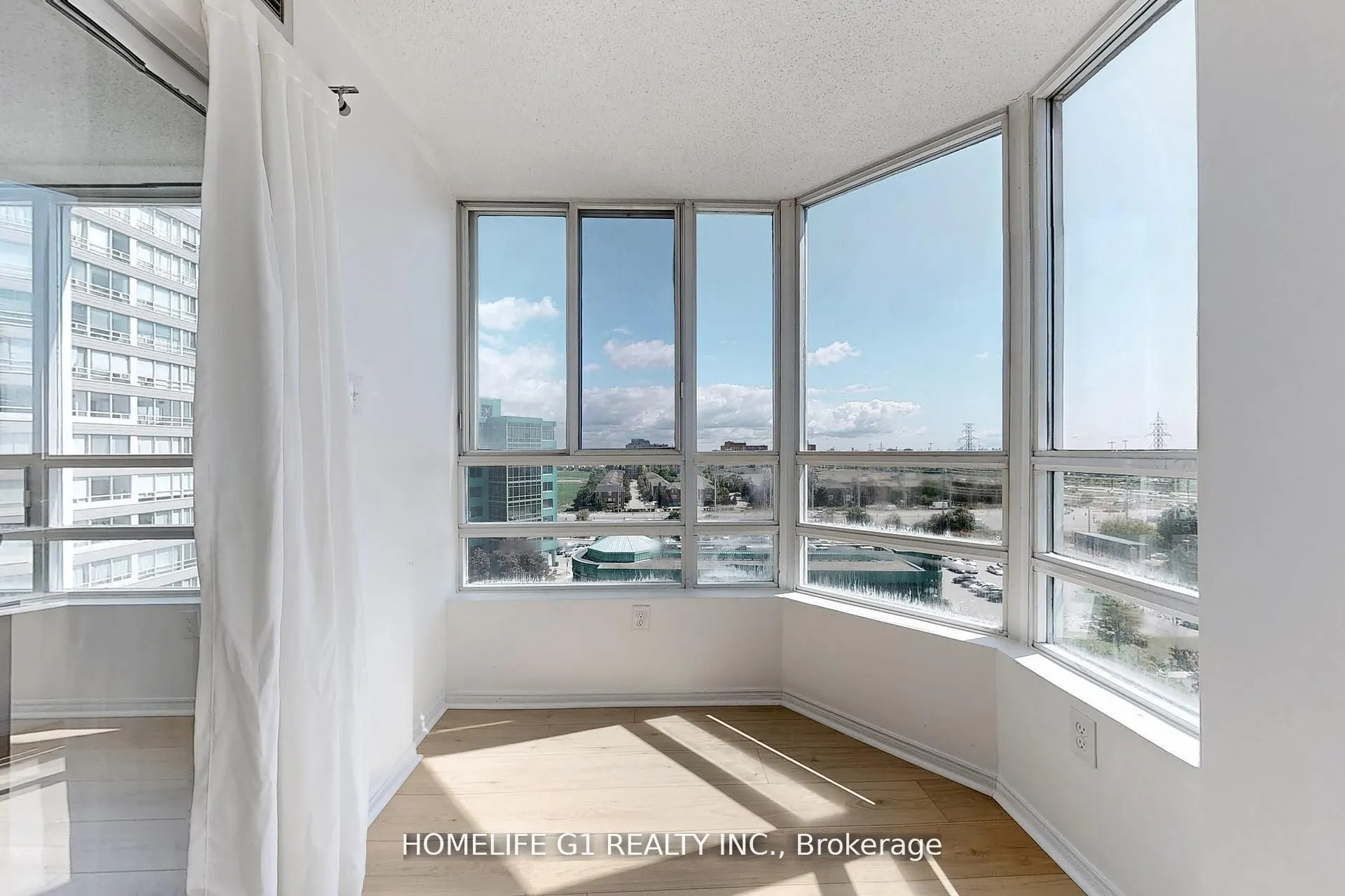 50 Kingsbridge Garden Circle, #1111