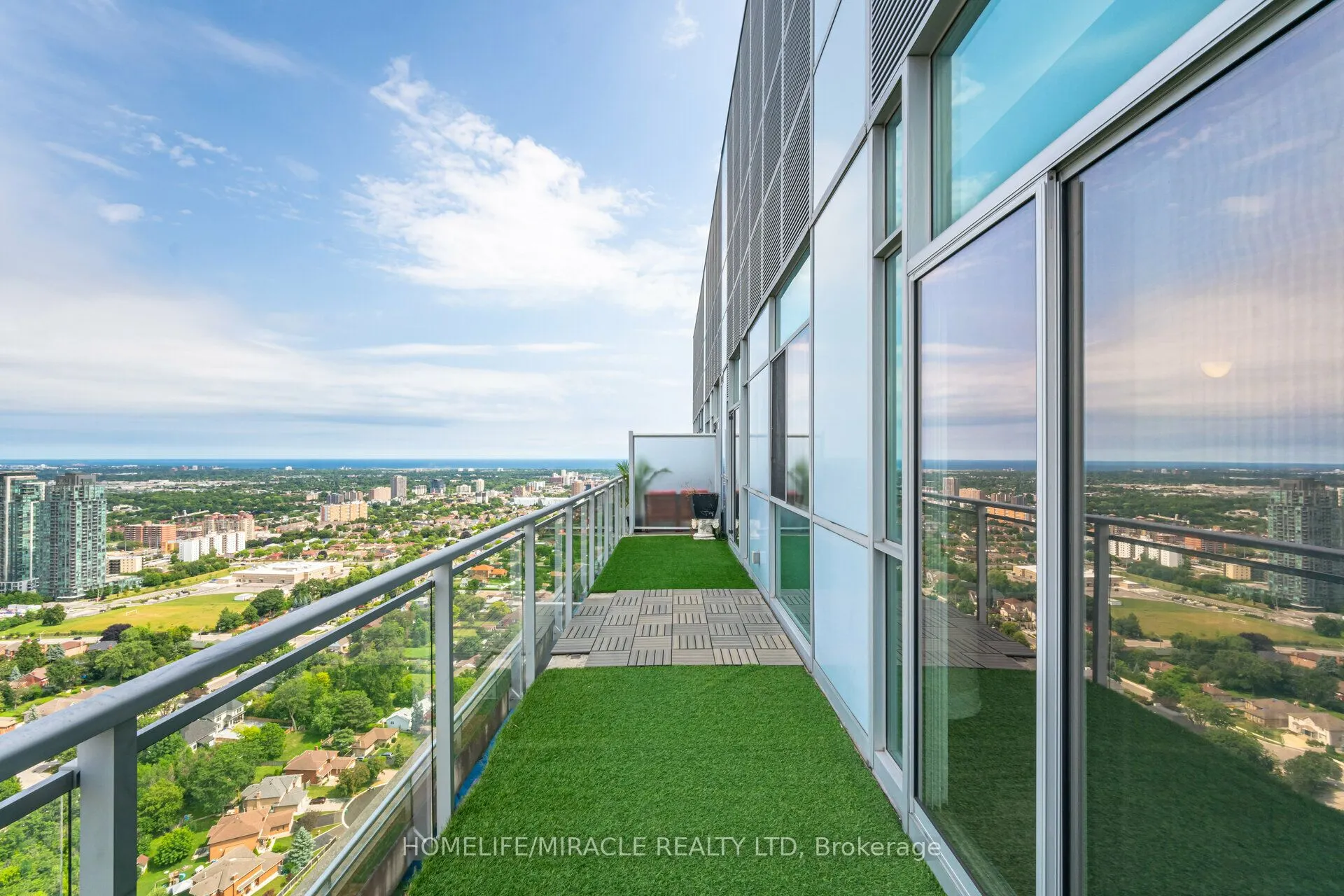 225 Webb Drive, #PH2