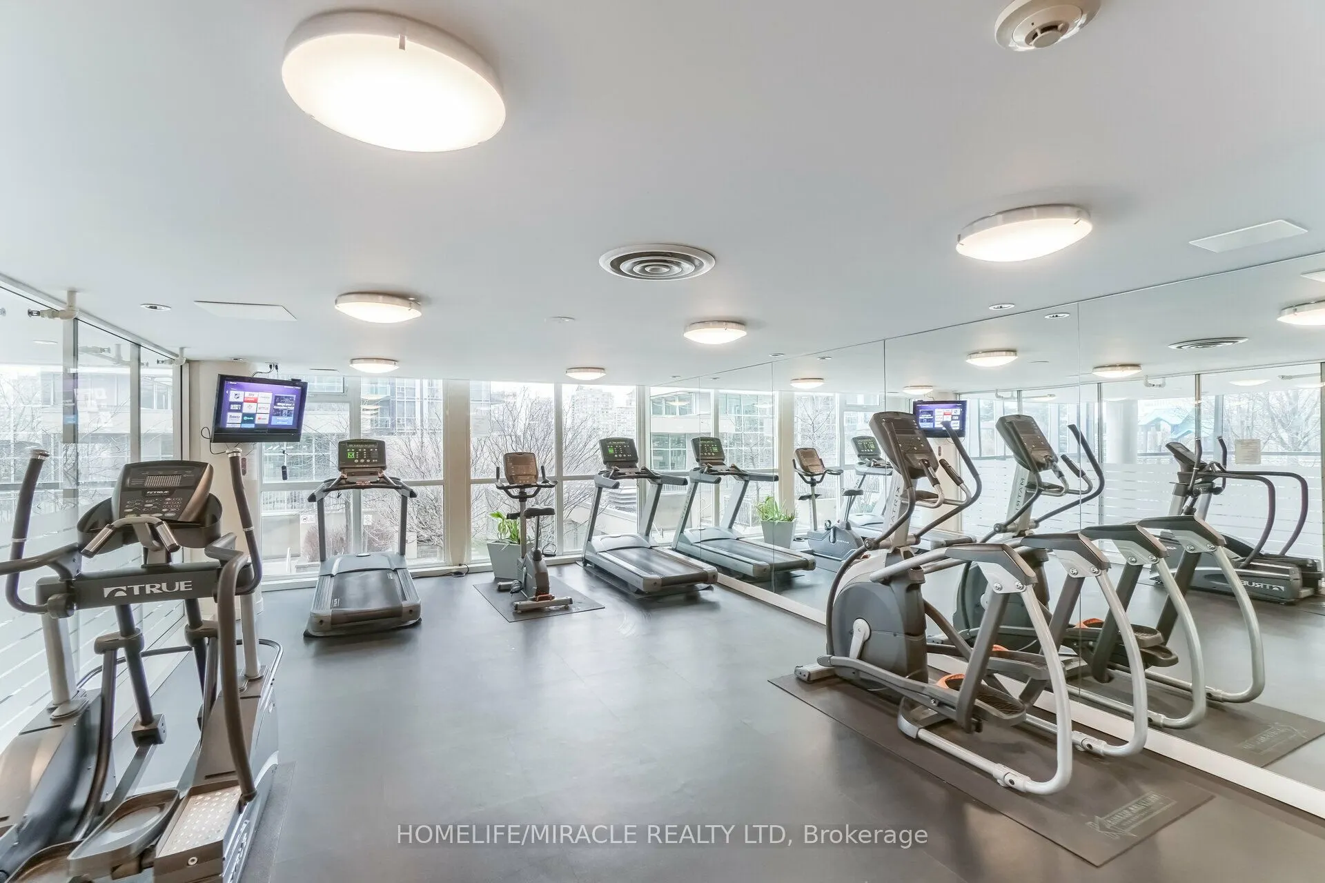 225 Webb Drive, #PH2