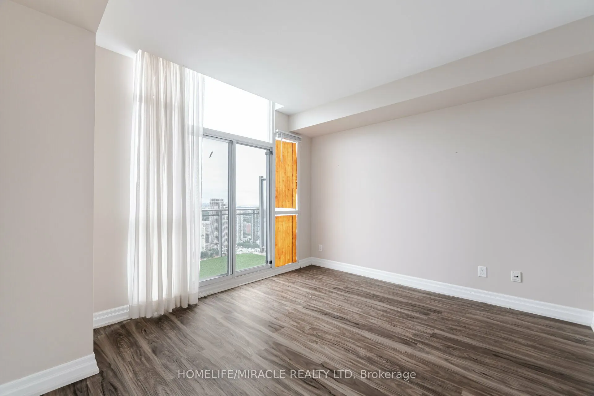 225 Webb Drive, #PH2