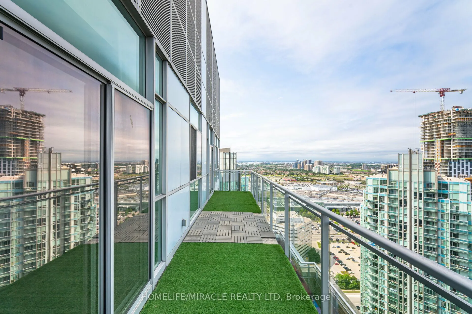 225 Webb Drive, #PH2