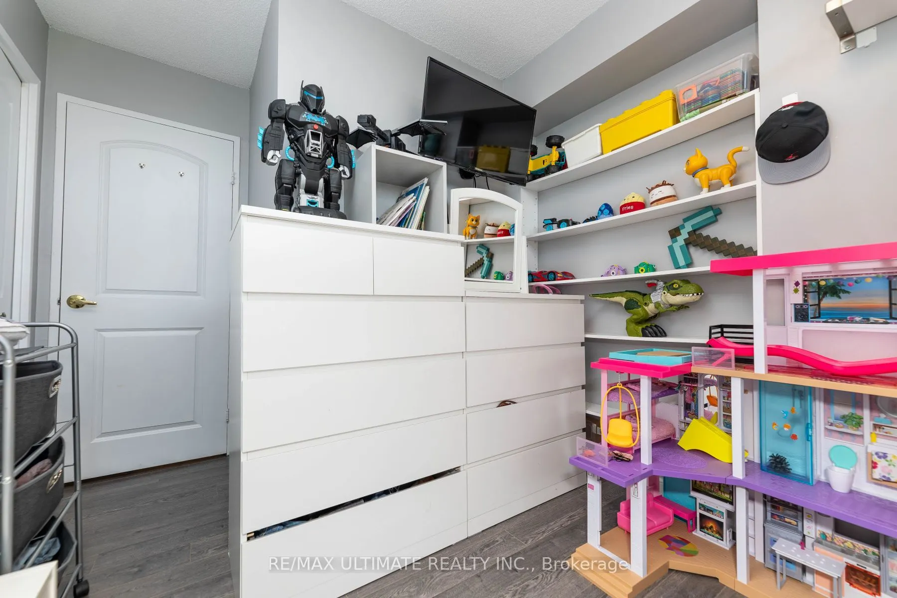 530 Lolita Garden, #1007